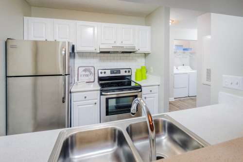 The Pointe at Irving Park 0 3